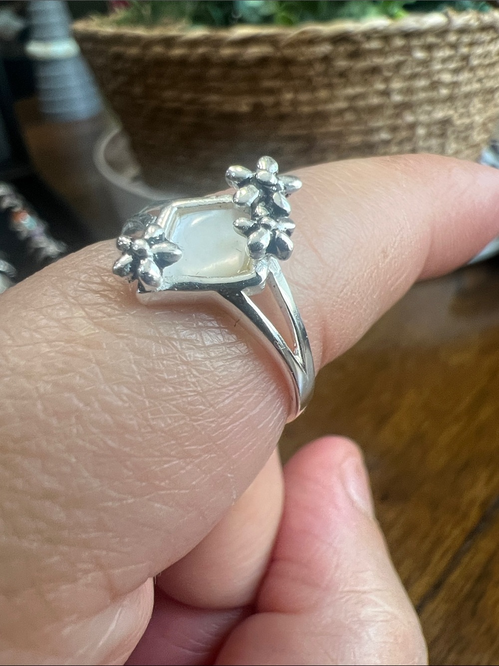 Sterling Silver Flower Halo Ring with White mother of pearl inlay Center